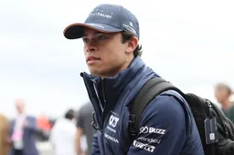 De Vries laat na F1-exit weer van zich horen met recap van zijn zomer