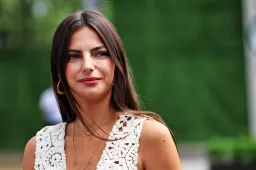 Piquet comparte una foto de Penélope y supera a Verstappen en la entrega de regalos