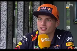 Video: Verstappen praat Olav Mol bij in Maleisië