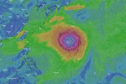 Weerupdate Japan: 'Super-tyfoon' Hagibis lijkt kwalificatie te gaan ontregelen