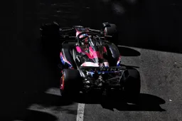 Gasly investigato dopo l'incidente in pit lane con Verstappen