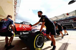 VERSTAPPEN PAKT ZEGE IN VS EN LOOPT UIT OP HAMILTON IN WK
