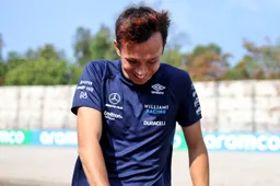 Albon a quitté les soins intensifs après des complications post-opératoires