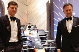 Horner accepte le trophée du champion des constructeurs au nom de Red Bull