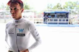 Ontevreden Albon baalt van gebrek aan updates bij Williams