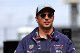 'Only one person within Red Bull deserves the seat next to Verstappen'
