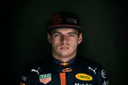 Newey ziet in Verstappen een echte leider: "Je zou nooit denken dat hij pas 22 is"