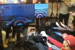 Watch Sebastian Vettel crash repeatedly in simulator in China