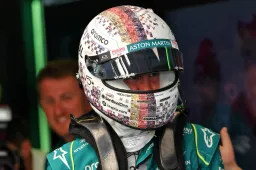 Russell quiere ver a Vettel en Mercedes: "Se echa de menos su carácter"