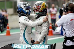 Bottas onder de indruk hoe teamgenoot Hamilton steeds beter wordt