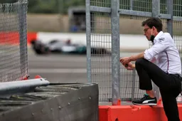 Wolff: "We can’t possibly have all the same people travelling to 23 Grand Prix"