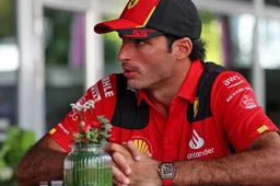 Sainz realistisch: 'We weten dat dat lastig voor Ferrari kan zijn'