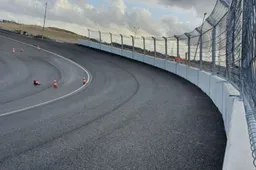 Dronebeelden tonen Verstappen in actie op Zandvoort
