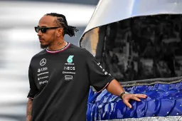 Hamilton "encorajado" pela melhora no desempenho da Ferrari