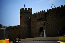 Samenvatting VT2 Baku: Doorschieters, rode vlaggen en bloedsnelle Ferrari’s!