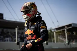 'Verstappen was overgeleverd aan de genade van Hamilton'