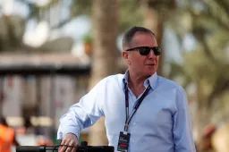 Martin Brundle botst met Kylian Mbappé: 'Ik ben hier de baas!'