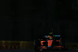 Norris worstelt in Baku: "Het is erg lastig"