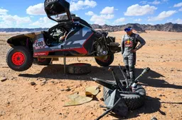 Reigning Dakar winner Peterhansel can forget about new title after crash