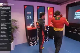 Intercambio entre Sainz y Pérez: 'Te estabas moviendo tarde, ¿verdad?