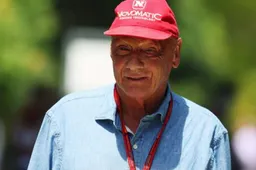 Niki Lauda back in intensive care after setback!