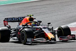 Hamilton blames Verstappen for crash: "It was my line"
