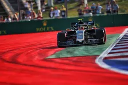 Magnussen happy with points despite "stupid penalty"