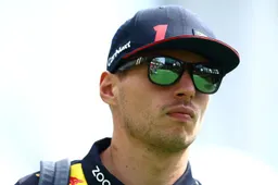 Verstappen en Perez vloekend en tierend op boardradio: 'F*cking shocking'