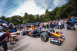 Verstappen escolhe seus carros favoritos: "Muito especial e emocionante"