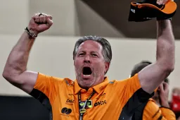 Brown verwacht episch seizoen: ‘Piastri en Russell favoriet voor titel’