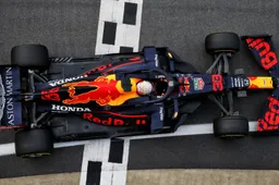 Verstappen schrikt niet van veertiende tijd: "Meteen doorgegaan met racesimulatie"