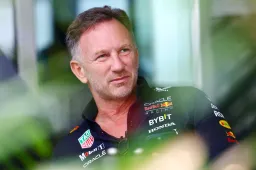 Horner con Verstappen Vs la FIA: "¡La familia real dice groserías!"