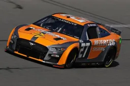 Oud F1-kampioen met Nederlands NASCAR-team op weg naar Daytona 500