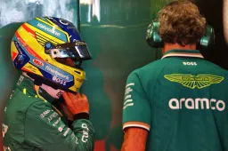 Oud-coureur Van der Garde zag ‘vieze truc’ Alonso: ‘Hij is een klootzak’