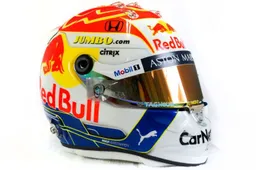 Highlighted: The new 'Dutch' helmet from Verstappen from all angles