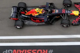 Samenvatting VT3: Mercedes domineert, Verstappen worstelt