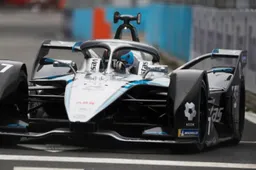 De Vries mist tweede zege op rij in Formule E, Frijns knap tweede