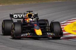 Long run Analysis | Mercedes knock on the door, but Verstappen leads