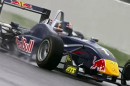 Female driver Silvestro says W series is "not the best approach"