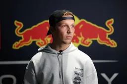 Davidson, ancien pilote de F1, sait ce que Lawson doit faire à côté de Verstappen