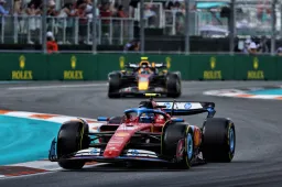 Drie coureurs moeten zich bij de stewards melden na de Grand Prix van Miami