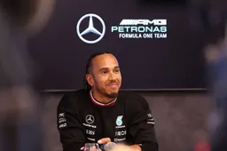Hill defiende las críticas a Hamilton: "No se va a quedar para siempre