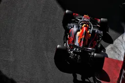 LIVE | Leclerc pakt pole na vierde rode vlag in Baku