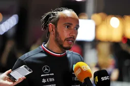 Hamilton onder druk van Verstappen: 'Juist dan heeft Lewis superkrachten'