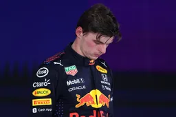 “Mercedes vreest dat Max een crash gaat veroorzaken om de titel te winnen"