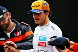 Sainz verklaart de tegenvallende prestaties van Renault dit jaar