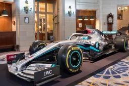 Terugkijken: Mercedes presenteert de nieuwe W11 van Hamilton en Bottas