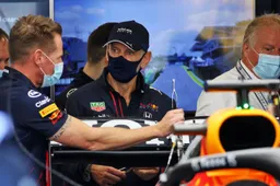 Jos Verstappen critical of 2022 cars: 'Is still almost impossible to do'