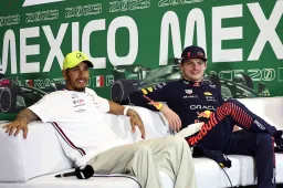Ecco cosa dice lo stesso Hamilton a proposito del "contatto" con la Red Bull all'inizio della stagione