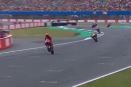 Dutch TT | Winst voor Bagnaia, eerste podium voor team van Rossi